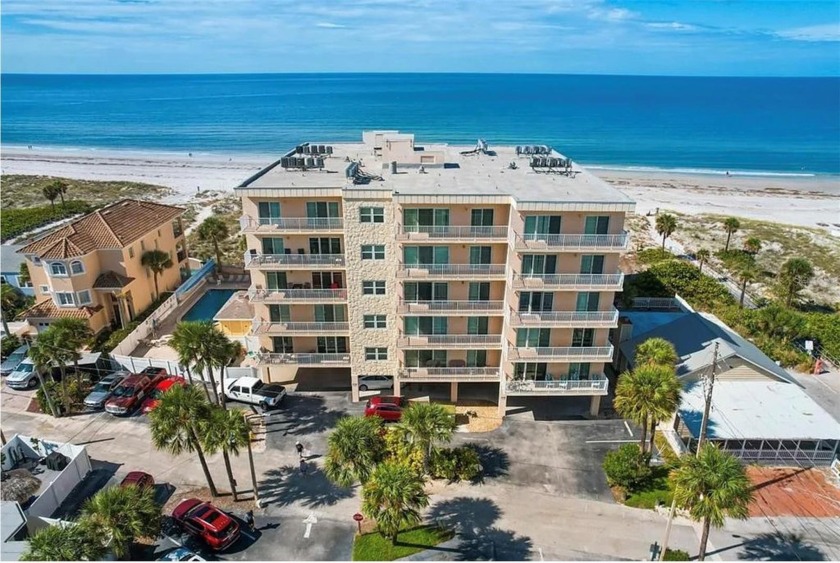 Collwood 501 is top-floor corner unit offering spectacular dual - Beach Condo for sale in Madeira Beach, Florida on Beachhouse.com
