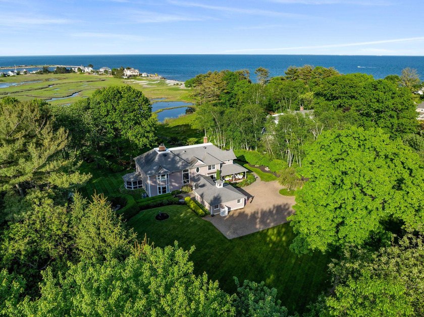 Straws Point waterfront estate *Days End* is located in New - Beach Home for sale in Rye, New Hampshire on Beachhouse.com