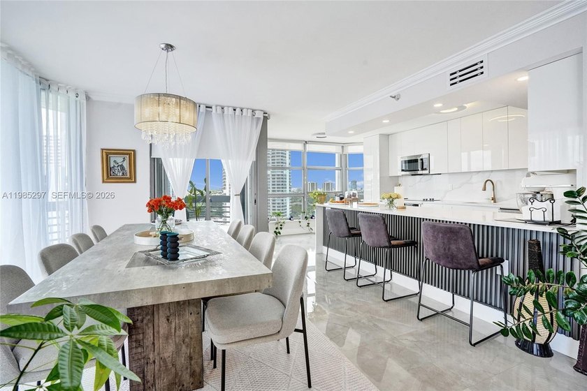 Exquisitely renovated 2-bedroom, 2-bathroom corner residence in - Beach Condo for sale in Aventura, Florida on Beachhouse.com