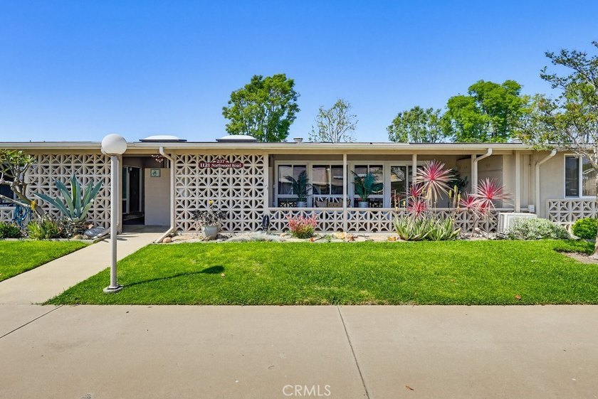 Beautiful & spacious, light-filled 2-bedroom, 1-bath home in the - Beach Other for sale in Seal Beach, California on Beachhouse.com