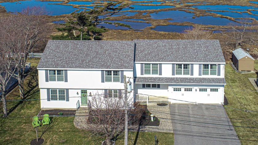 Welcome to your dream colonial home nestled on a serene dead-end - Beach Home for sale in Wells, Maine on Beachhouse.com