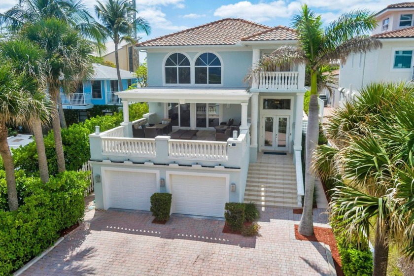 Spectacular 2 story CBS home on Ocean Drive in Juno Beach - Beach Home for sale in Juno Beach, Florida on Beachhouse.com
