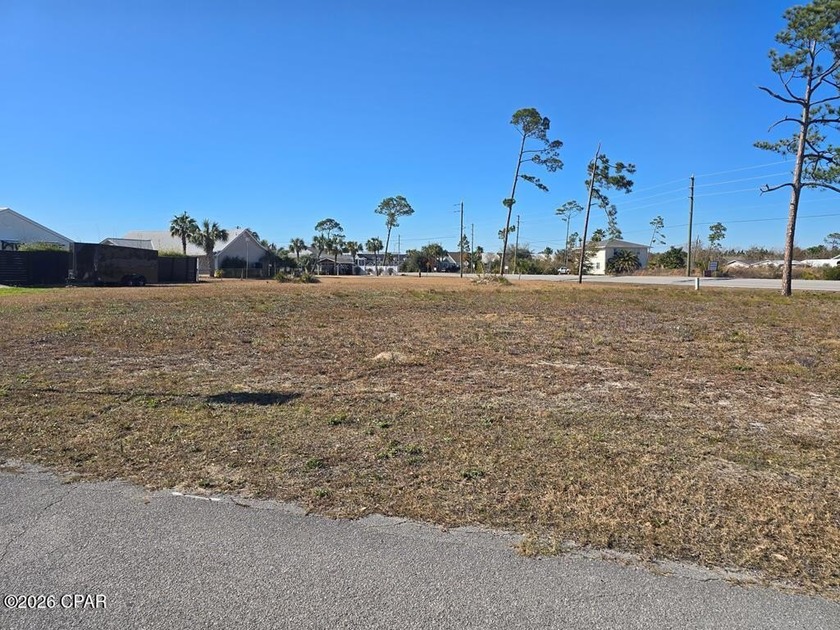 ATTENTION BUILDERS AND INVESTORS!! X FLOOD ZONE!! Great - Beach Lot for sale in Mexico Beach, Florida on Beachhouse.com