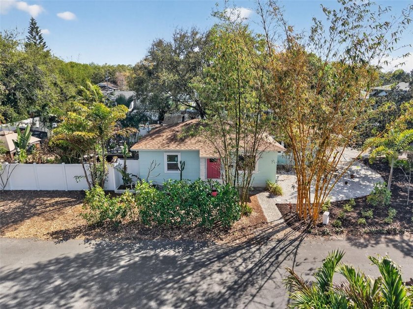 Under contract-accepting backup offers. If your search includes - Beach Home for sale in St. Petersburg, Florida on Beachhouse.com