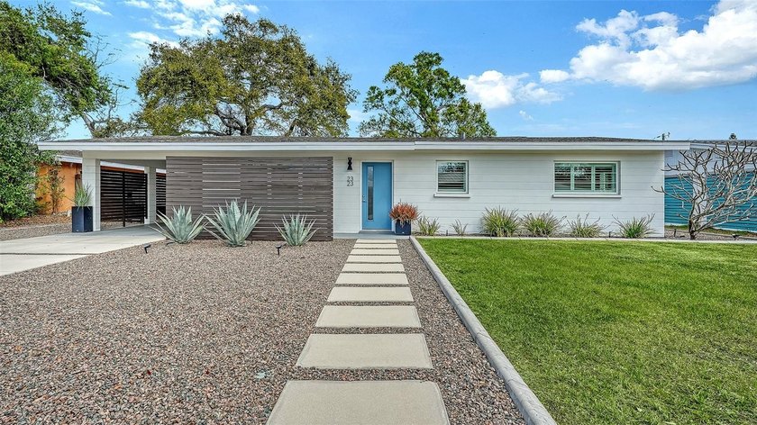 Under contract-accepting backup offers. In the sought-after - Beach Home for sale in Sarasota, Florida on Beachhouse.com