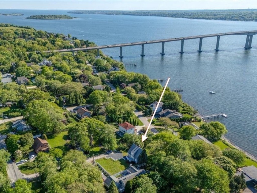Awesome value.  This chic, coastal contemporary was renovated in - Beach Home for sale in Jamestown, Rhode Island on Beachhouse.com