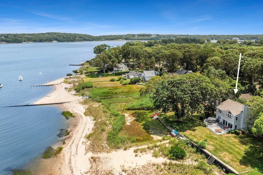 Live your best life in this spectacular 5 bedroom bayfront home - Beach Home for sale in Greenport, New York on Beachhouse.com