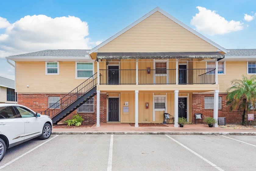 Under contract-accepting backup offers. Welcome to this charming - Beach Condo for sale in Largo, Florida on Beachhouse.com