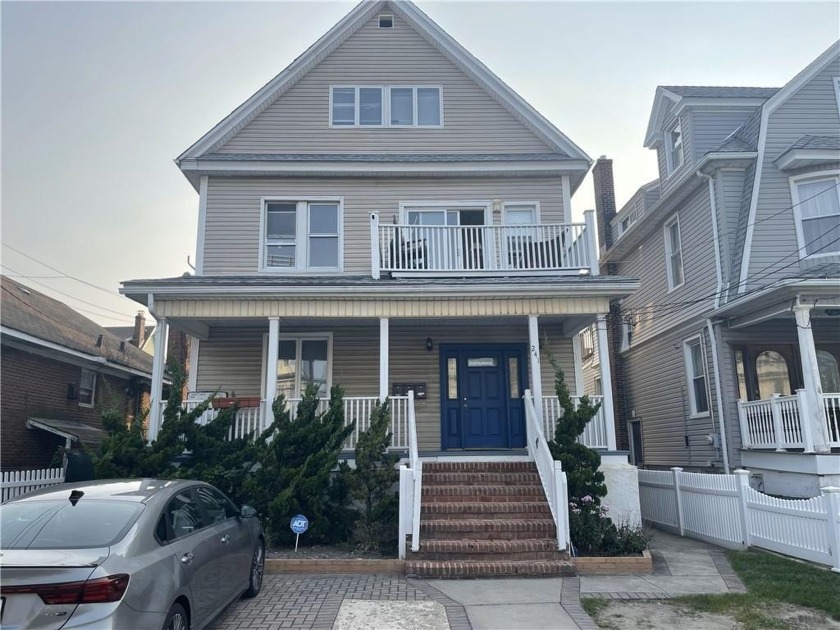 HUGE 3 family house on a 40x100 Lot with finished basement with - Beach Home for sale in Rockaway Park, New York on Beachhouse.com