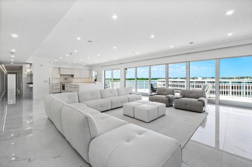 This Penthouse Residence Could Be Right Out Of Architectural - Beach Condo for sale in Palm Beach, Florida on Beachhouse.com
