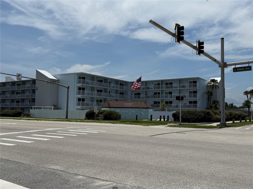 Upgraded Southend Unit weekend studio condo home at Mariner's - Beach Condo for sale in New Smyrna Beach, Florida on Beachhouse.com