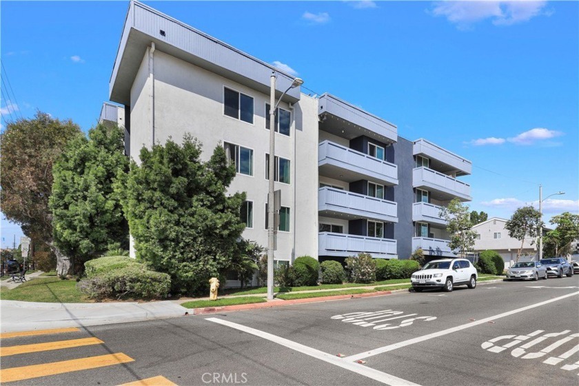 Discover a haven of comfort and style in this meticulously - Beach Condo for sale in Redondo Beach, California on Beachhouse.com