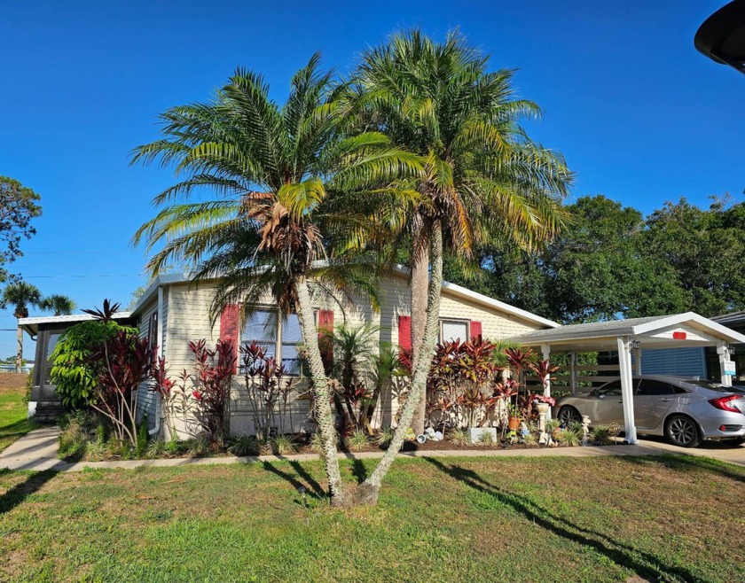 Welcome to your spacious 1560 square foot home in the most - Beach Home for sale in Vero Beach, Florida on Beachhouse.com