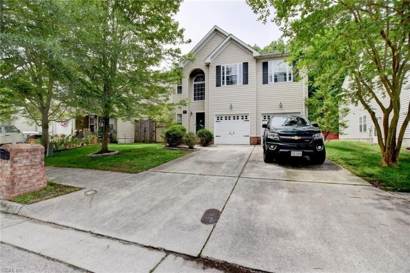Welcome to your new home! This spacious 4-bedroom, 2.5-bath gem - Beach Home for sale in Virginia Beach, Virginia on Beachhouse.com