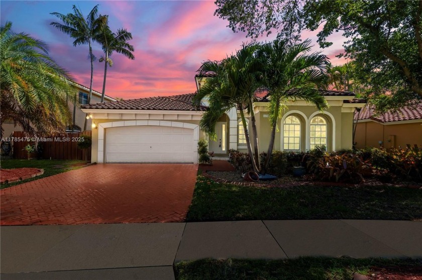 Turnkey and full of natural light, Casa Bella at Bellagio is a - Beach Home for sale in Miramar, Florida on Beachhouse.com
