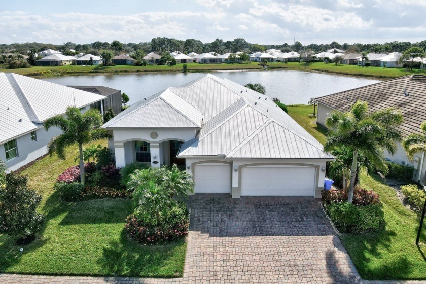 SPECTACULAR & PRISTINE 2018, 2656 SQ. FT. FEATURING A 2 BEDROOM - Beach Home for sale in Vero Beach, Florida on Beachhouse.com