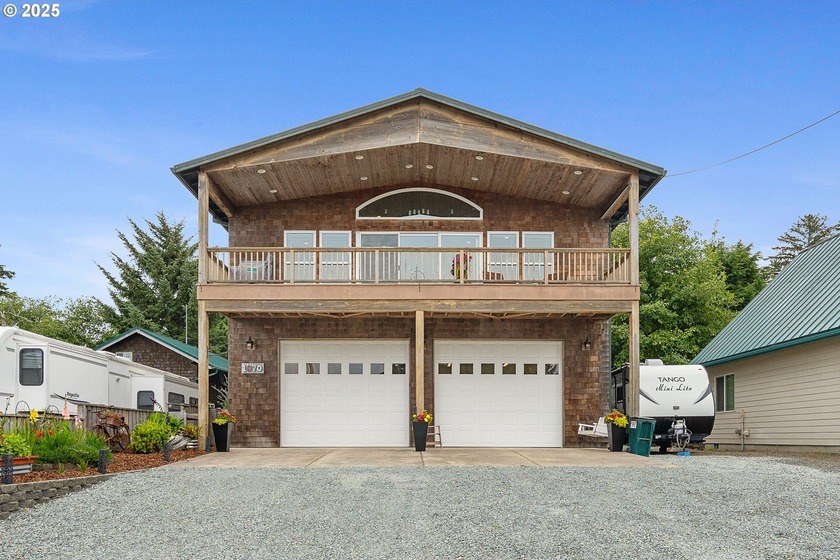 Sea view perch! Abundant natural light creates a comfortable and - Beach Home for sale in Rockaway Beach, Oregon on Beachhouse.com