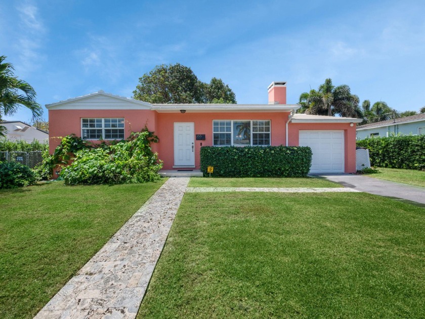 Turnkey 2 BR, 1 BA + spacious bonus room CBS home in the highly - Beach Home for sale in West Palm Beach, Florida on Beachhouse.com