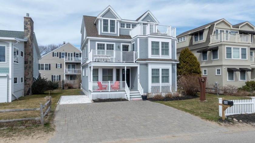 Welcome to 414 Ocean Ave. in beautiful Moody Beach Maine! Built - Beach Home for sale in Wells, Maine on Beachhouse.com