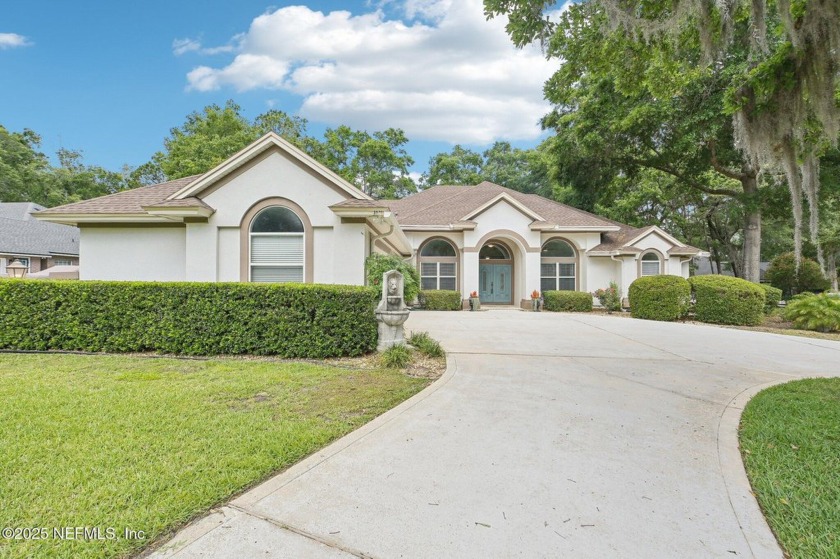 Designed with distinction! Ultra Luxury dream home! Fully - Beach Home for sale in Green Cove Springs, Florida on Beachhouse.com