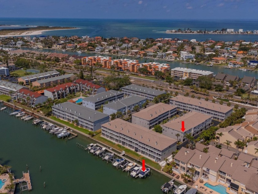 Completely Renovated Tierra Verde Townhome with Deeded Boat Slip - Beach Townhome/Townhouse for sale in St. Petersburg, Florida on Beachhouse.com