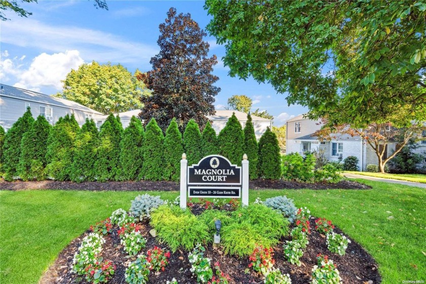 Sunny and bright one-bedroom corner unit in the desirable and - Beach Home for sale in Glen Cove, New York on Beachhouse.com