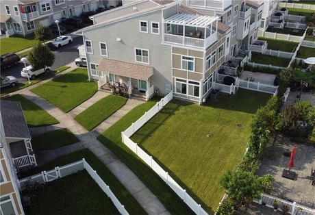 Welcome to your dream home in a private community! This stunning - Beach Home for sale in Arverne, New York on Beachhouse.com