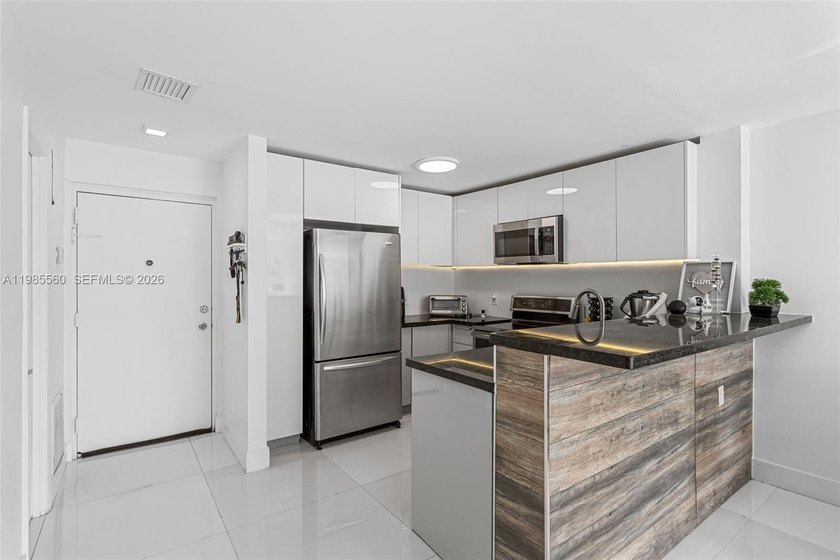 Located in the heart of the city, this bright and inviting - Beach Condo for sale in Miami Beach, Florida on Beachhouse.com