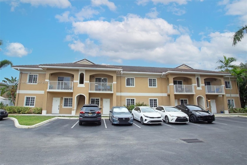 Motivated Seller....Private and secluded gated community in the - Beach Condo for sale in Hollywood, Florida on Beachhouse.com