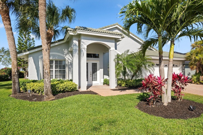 Private secluded gated community!   Home is move-in ready - Beach Home for sale in Wellington, Florida on Beachhouse.com