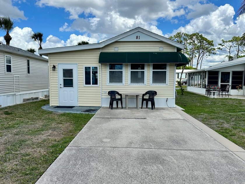 Welcome to your slice of paradise on Florida's beautiful Gulf - Beach Home for sale in Nokomis, Florida on Beachhouse.com