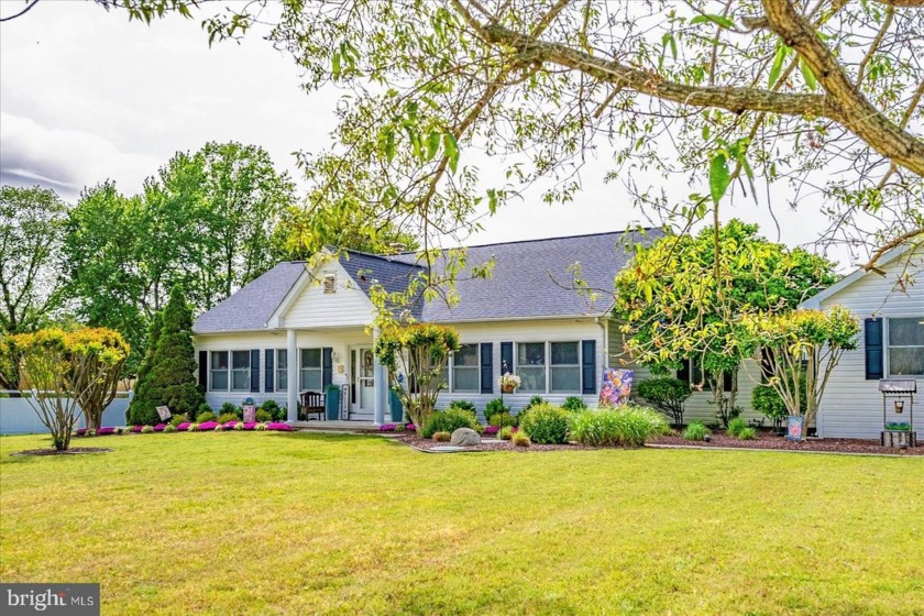 Enjoy your own private oasis or make lots of $$$ renting! Short - Beach Home for sale in Dagsboro, Delaware on Beachhouse.com