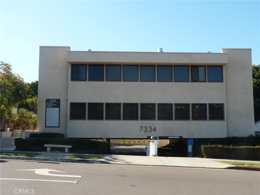 7334 Girard Avenue - Beach Commercial for sale in La Jolla, California on Beachhouse.com