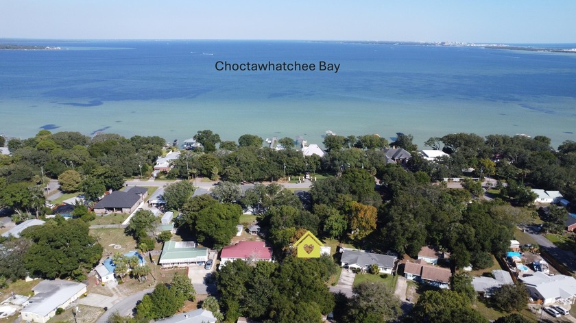 Prime location in Elliott Point! Priced BELOW recent appraisal - Beach Home for sale in Fort Walton Beach, Florida on Beachhouse.com