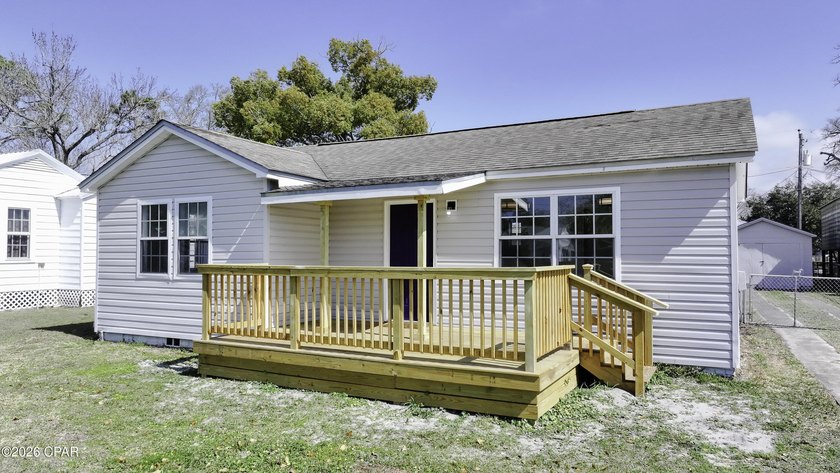 Dreaming of a simple coastal life? This is it. 1309 McClelland - Beach Home for sale in Port St Joe, Florida on Beachhouse.com