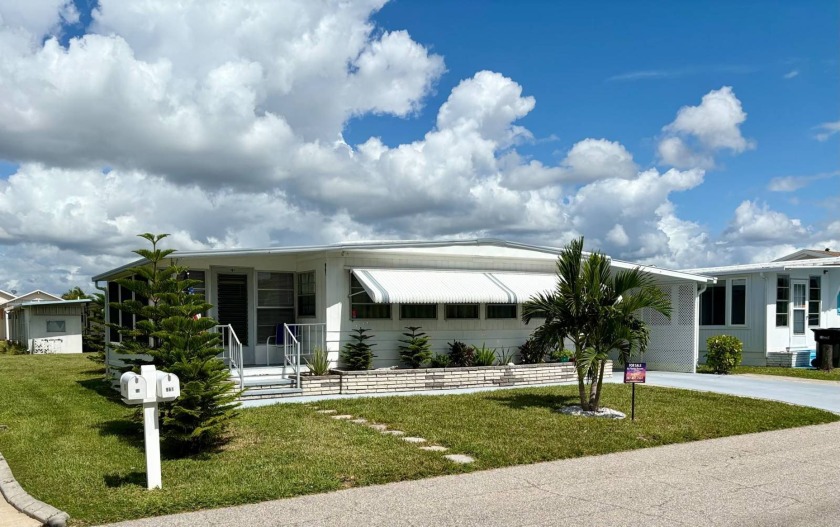Welcome to 961 Antigua E., a beautifully maintained and fully - Beach Home for sale in Venice, Florida on Beachhouse.com