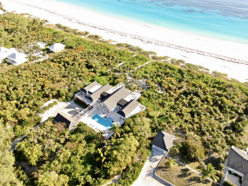 Private Villa Directly on Windermere Beach, Private Pool - Beach Vacation Rentals in Savannah Sound, Eleuthera on Beachhouse.com