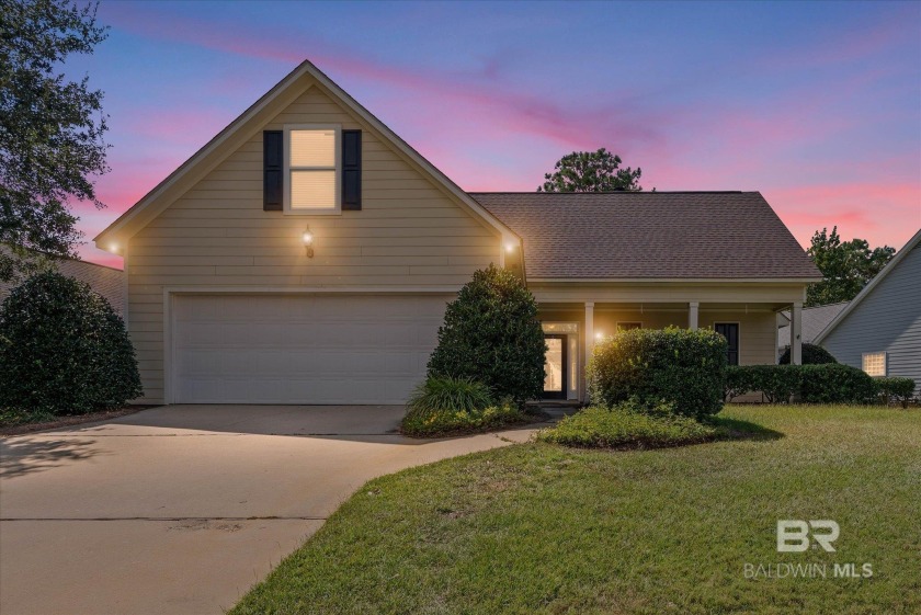 This 3-bedroom, 2.5-bath home with 2,279 sq. ft. blends comfort - Beach Home for sale in Daphne, Alabama on Beachhouse.com