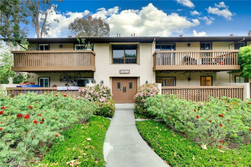 MISSION VIEJO!
Welcome to this beautifully updated 2-bedroom - Beach Condo for sale in Mission Viejo, California on Beachhouse.com