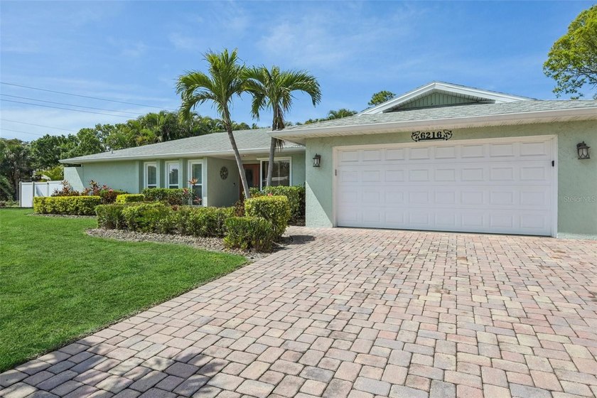 Welcome to this beautifully updated 3-bedroom, 2-bath pool home - Beach Home for sale in Bradenton, Florida on Beachhouse.com