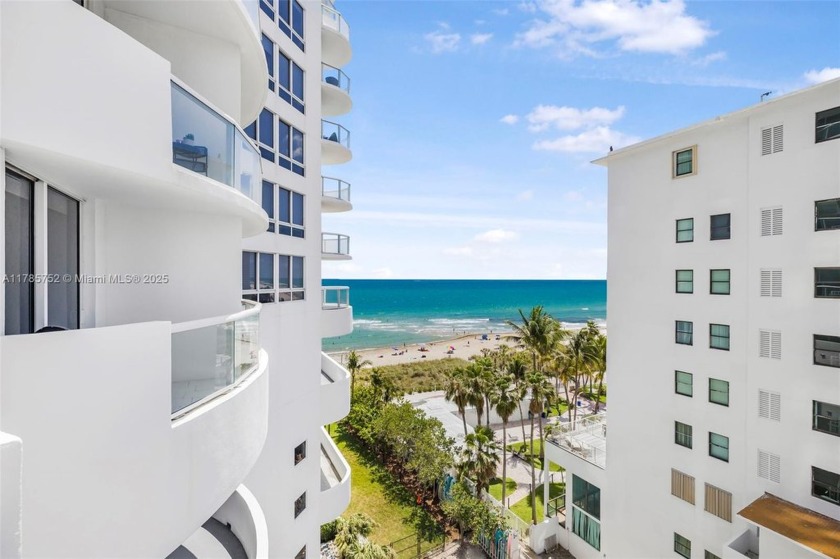 Bright and spacious oceanside beach condo with marvelous - Beach Condo for sale in Miami Beach, Florida on Beachhouse.com