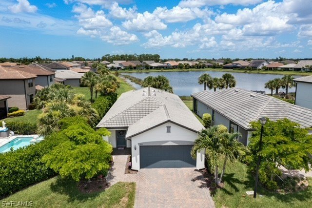 This beautiful single story, Pulte home on a water lot was built - Beach Home for sale in Fort Myers, Florida on Beachhouse.com