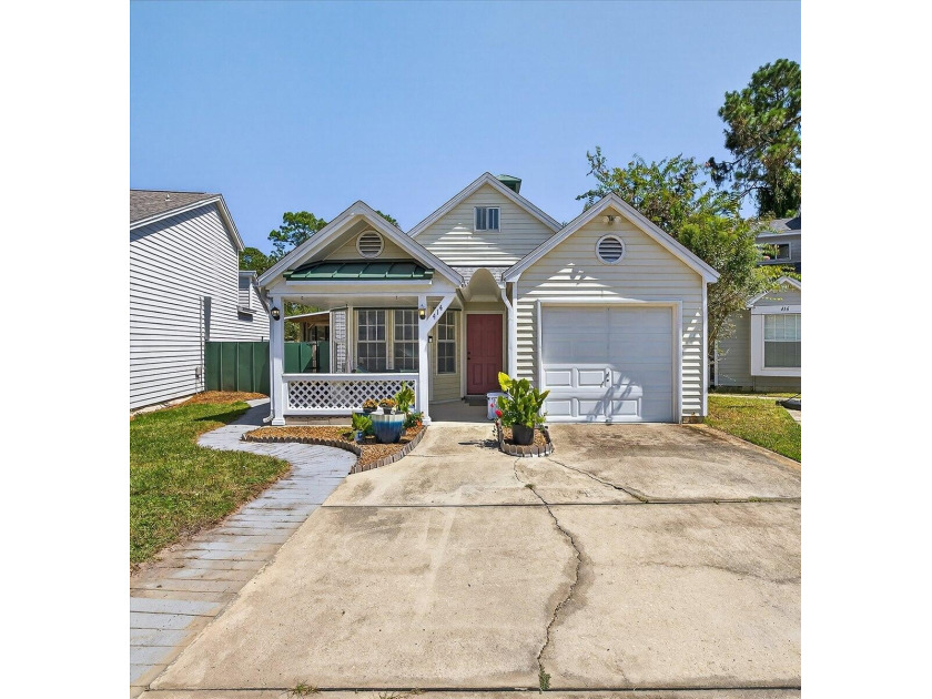 Charming and affordable home in Fort Walton Beach. This home - Beach Home for sale in Fort Walton Beach, Florida on Beachhouse.com