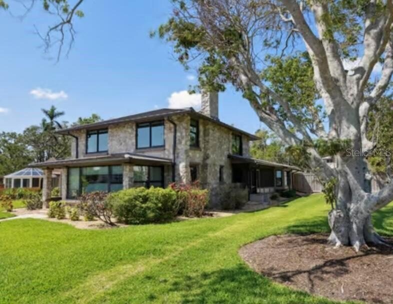 Welcome to this charming home located on Riverview Blvd - Beach Home for sale in Bradenton, Florida on Beachhouse.com