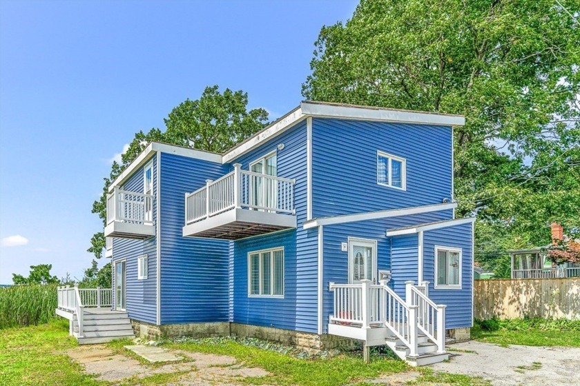 Welcome to 10 Woodland Road, a 5-bedroom southeast-facing - Beach Home for sale in Revere, Massachusetts on Beachhouse.com