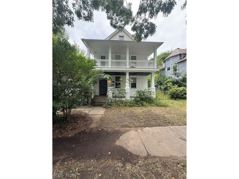 Investor Alert | Cash-Flowing Duplex Near Downtown Cleveland & - Beach Home for sale in Cleveland, Ohio on Beachhouse.com