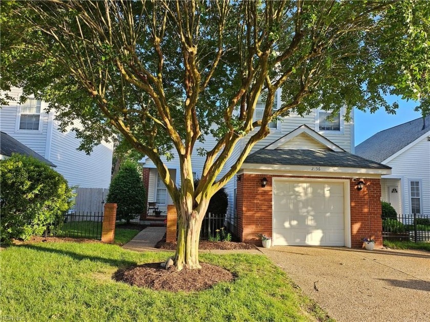 Spacious 4-bedroom, 2-bath home offers 1,600 sq ft of - Beach Home for sale in Virginia Beach, Virginia on Beachhouse.com