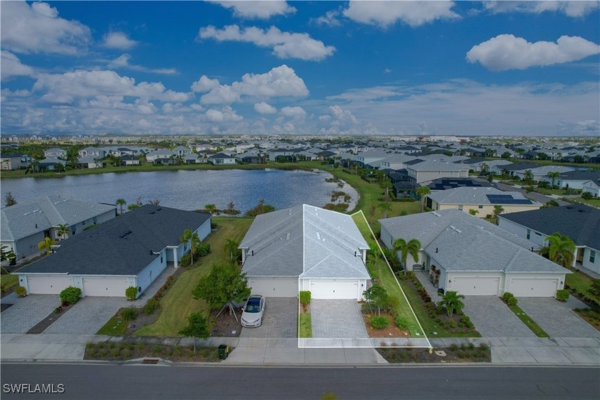 Rare opportunity! This 2 bedroom PLUS den, 2 bathroom villa home - Beach Home for sale in Punta Gorda, Florida on Beachhouse.com