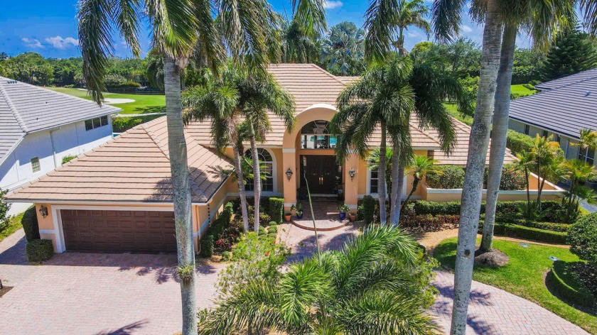 Beautifully appointed, welcoming home with split bedrooms and - Beach Home for sale in Boca Raton, Florida on Beachhouse.com