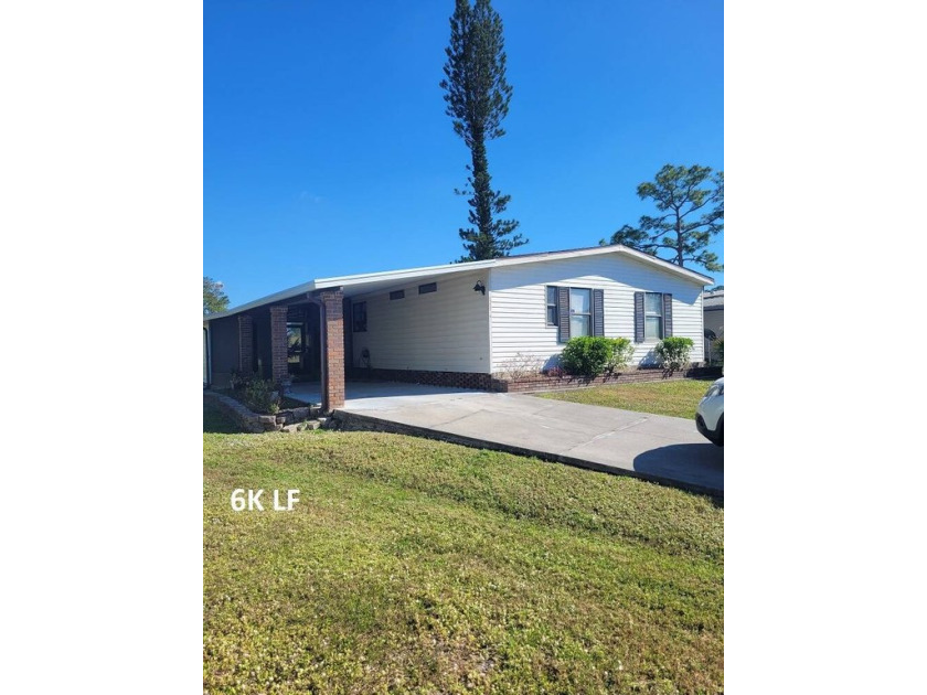 The Lot Rent for this home is $1,314.00/monthly.        Very - Beach Home for sale in North Fort Myers, Florida on Beachhouse.com